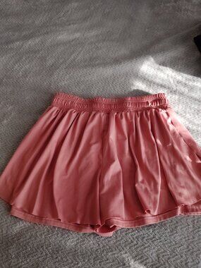 Rose Pink shorts with flowing overlay sz L elastic waist